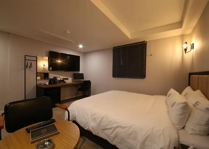 Motel No.25 Seomyeon *